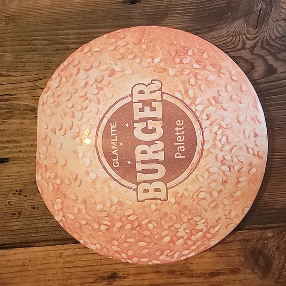 Glamlite burger slider eyeshadow palette - Picture 3 of 5